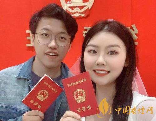 90后同名同姓情侶領(lǐng)證結(jié)婚 太有夫妻緣了！