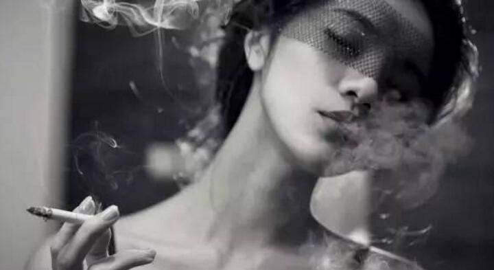 女人抽煙的好處有哪些，失戀時(shí)的良藥